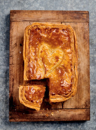 Spag Bol Mince and Cheese Pie 