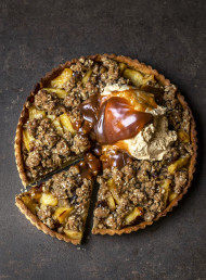 Apple and Date Seedy Crumble Tart 