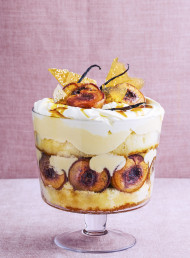 Golden Christmas Trifle 