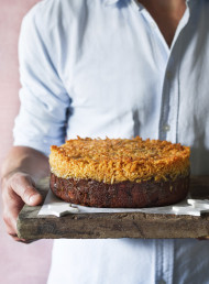 Spiced Apple and Ginger Lumberjack Cake 