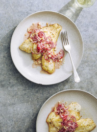Pan-fried Fish with Lime and Chilli Dressing 