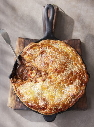 Braised Lamb, Vegetable and Red Wine Pie 