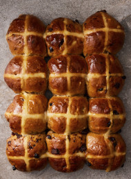 Chocolate-studded Hot Cross Buns 