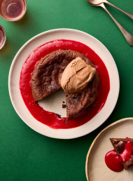 Flourless French Chocolate Cake with Raspberry Sauce