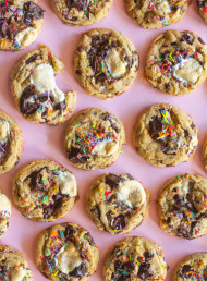 Chocolate Chip, Marshmallow and Sprinkle Cookies 