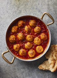 Chicken Meatballs with Red Sauce 