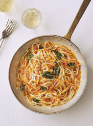 Pasta with Fresh Tomato and Miso Butter Sauce 