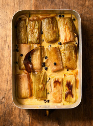 Braised Leeks with Currants and Lemon 
