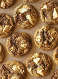 Spiced White Chocolate Chunk Cookies 