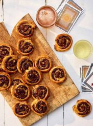 Cheesy Miso and Spring Onion Pinwheels 