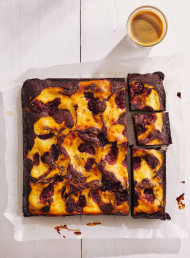 Raspberry Cheesecake Brownie 