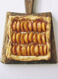 Glazed Apricot Tart 