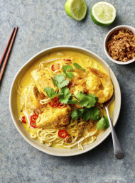 Salmon and Prawn Laksa 