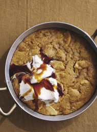 Old School Golden Syrup, Apple and Sultana Pudding 