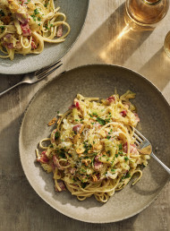 Linguine with Crispy Bacon and Cabbage
