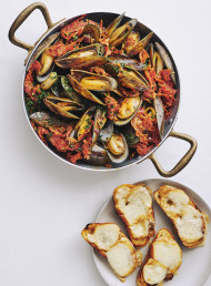 Mussels with Chorizo and White Wine