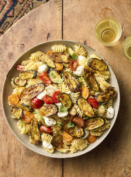 Cold Caprese Pasta Salad with Zucchini Chips
