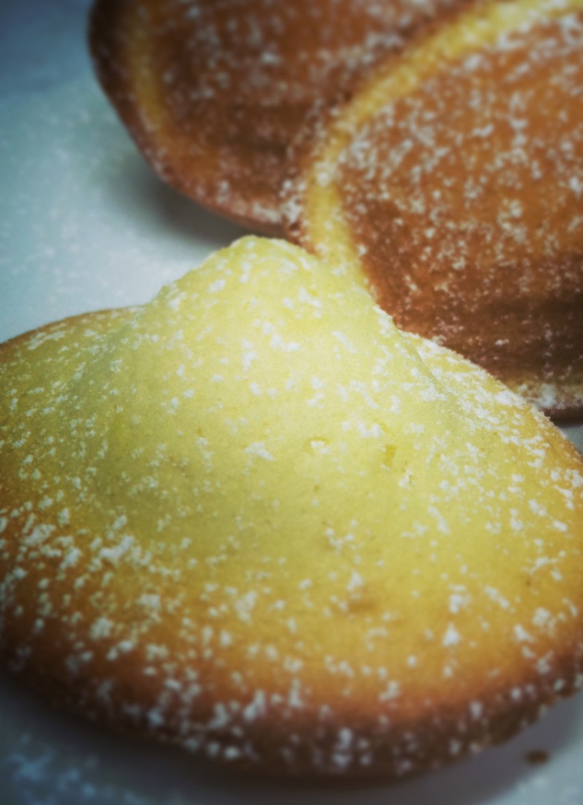 Classic French Madeleines