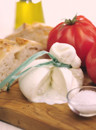 Courgette Pesto with Burrata and Fresh Tomato